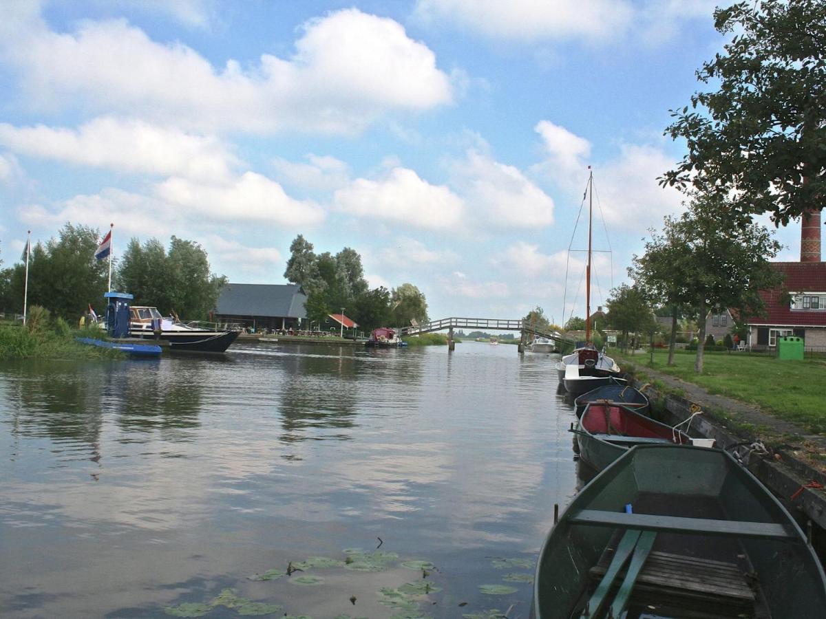 Near The Frisian Eleven Cities Holiday home Mantgum