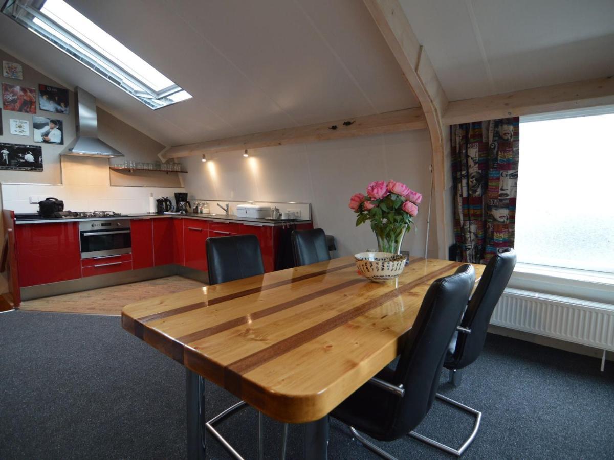 Holiday home Near The Frisian Eleven Cities Mantgum