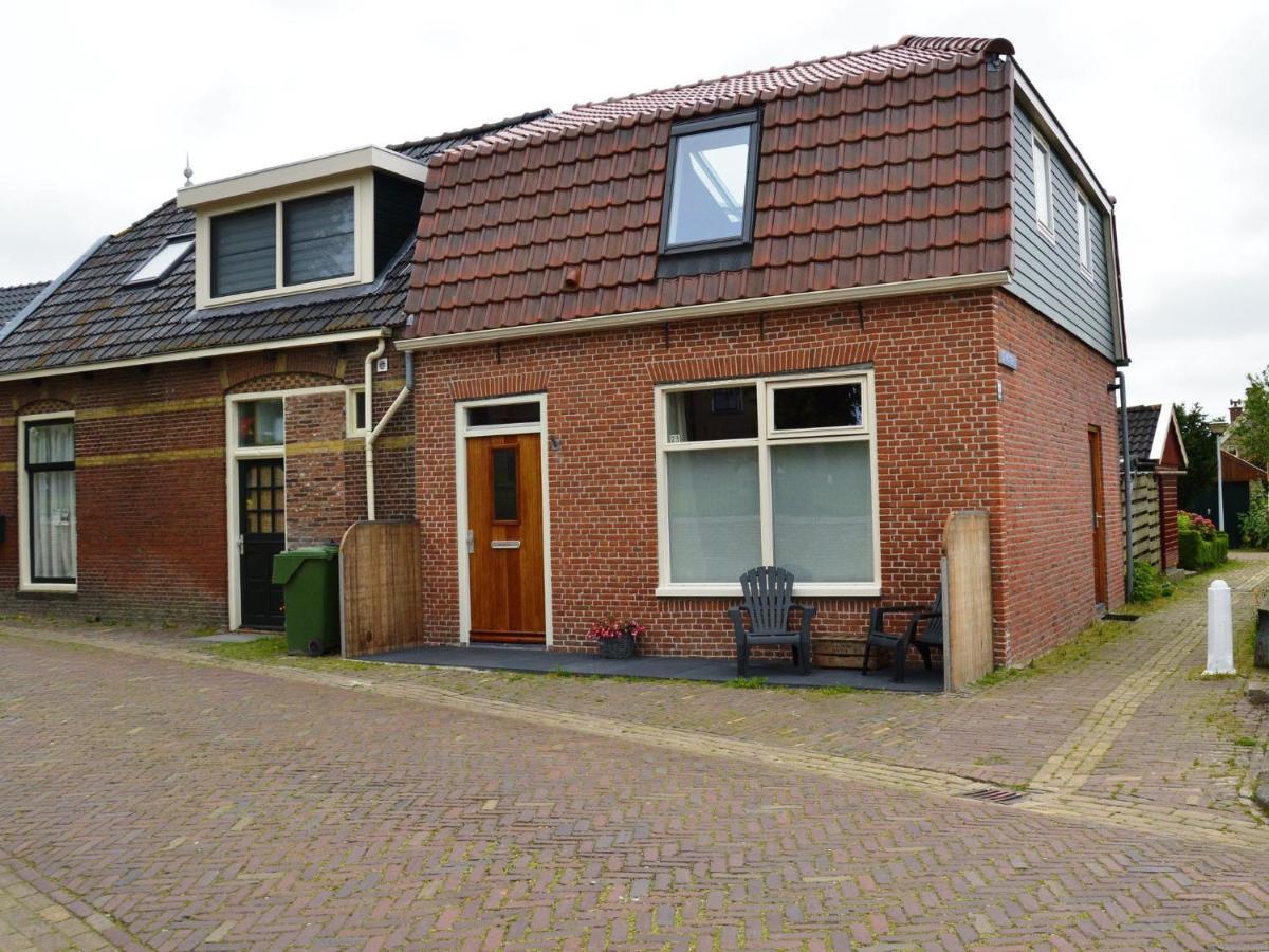 Near The Frisian Eleven Cities Holiday home Mantgum